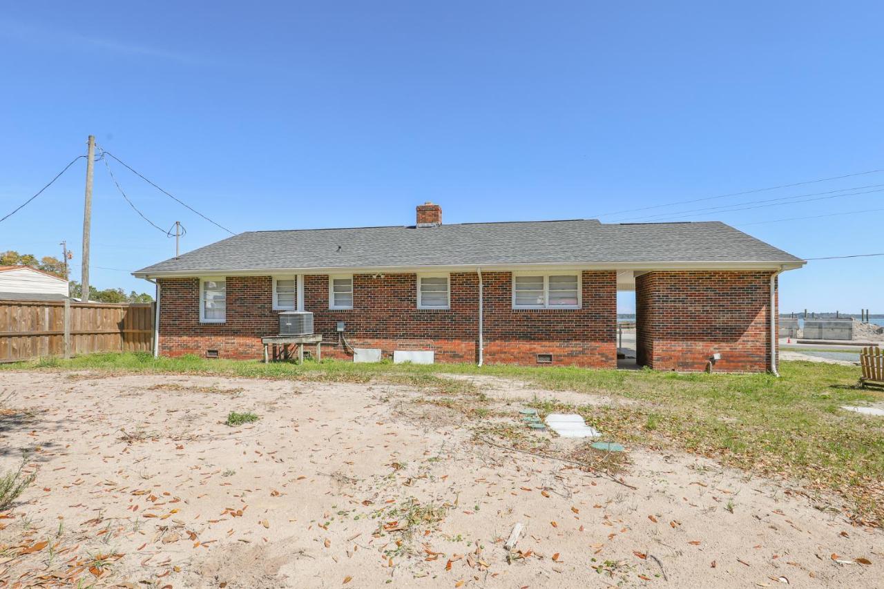 Spacious Home With Waterfront View-Welcome Pets Sneads Ferry Luaran gambar