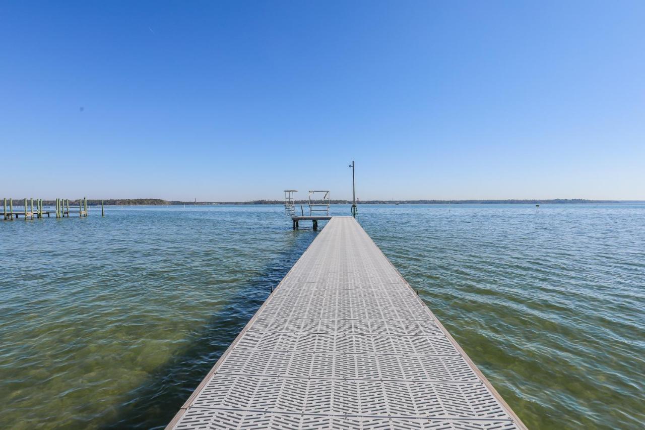 Spacious Home With Waterfront View-Welcome Pets Sneads Ferry Luaran gambar