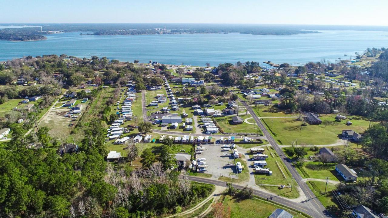 Spacious Home With Waterfront View-Welcome Pets Sneads Ferry Luaran gambar
